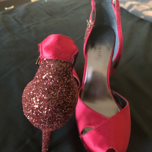 Nine West Elegant Shoes and Clutch Combo - Picture 4 of 8